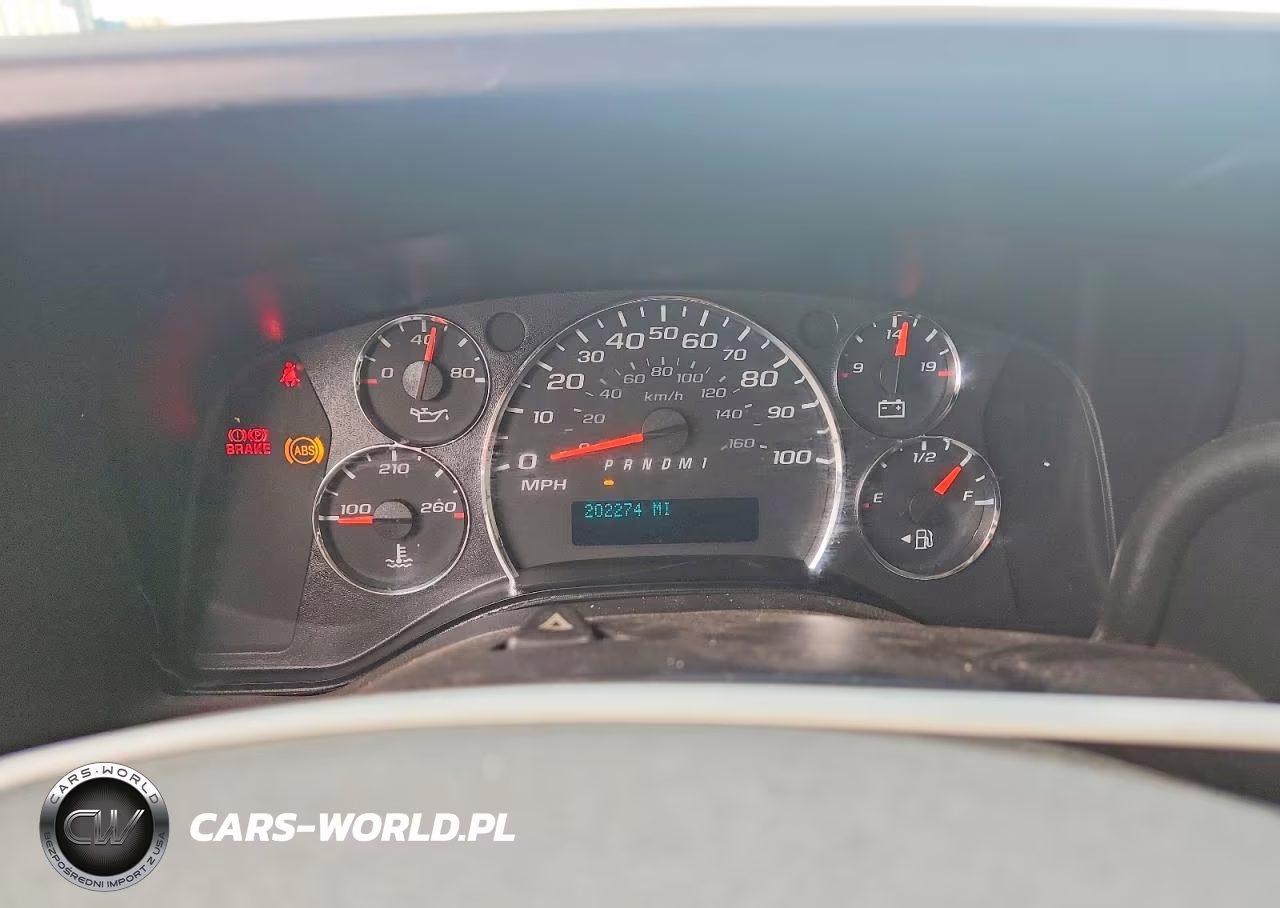 2010 Chevrolet Express G3500 VIN:1GC2GTBA8A1176186 - 9