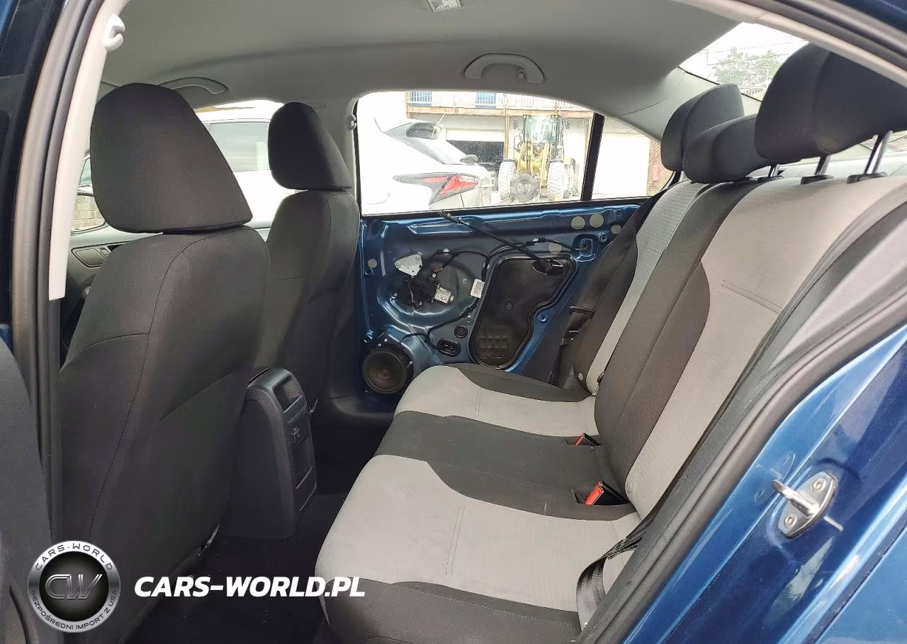 2017 Volkswagen Jetta S VIN:3VW2B7AJ9HM404018 - 10