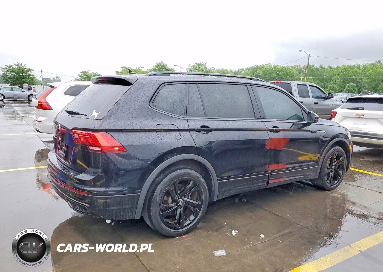 2023 Volkswagen Tiguan Se R-Line Black VIN:3VVCB7AX1PM032864 - 3