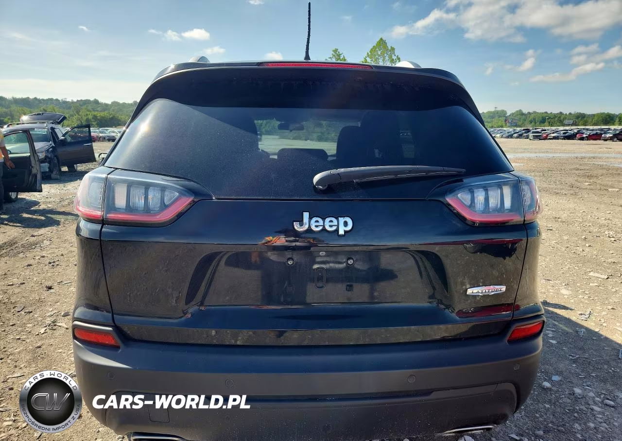 2019 Jeep Cherokee Latitude VIN:1C4PJLCX4KD384088 - 6
