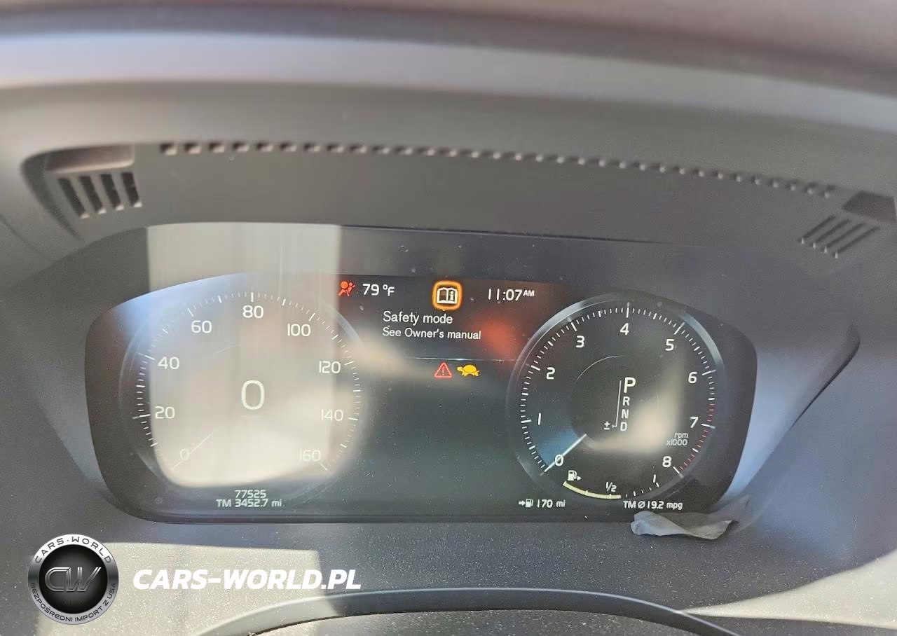 2018 Volvo Xc60 T5 Momentum VIN:YV4102RK0J1071843 - 9
