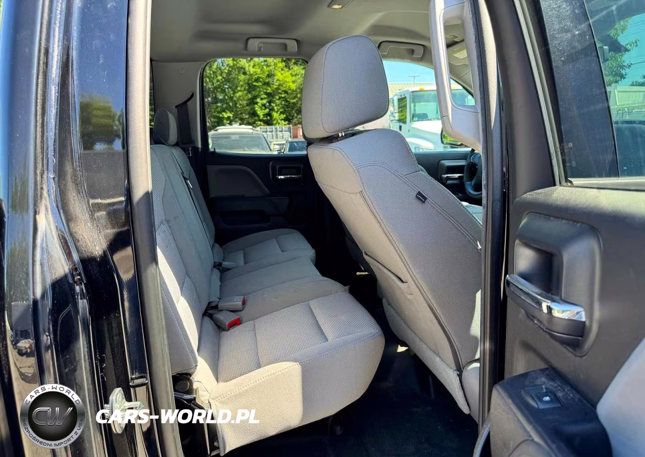 2018 Chevrolet Silverado C1500 Custom VIN:1GCRCPEH6JZ380254 - 11