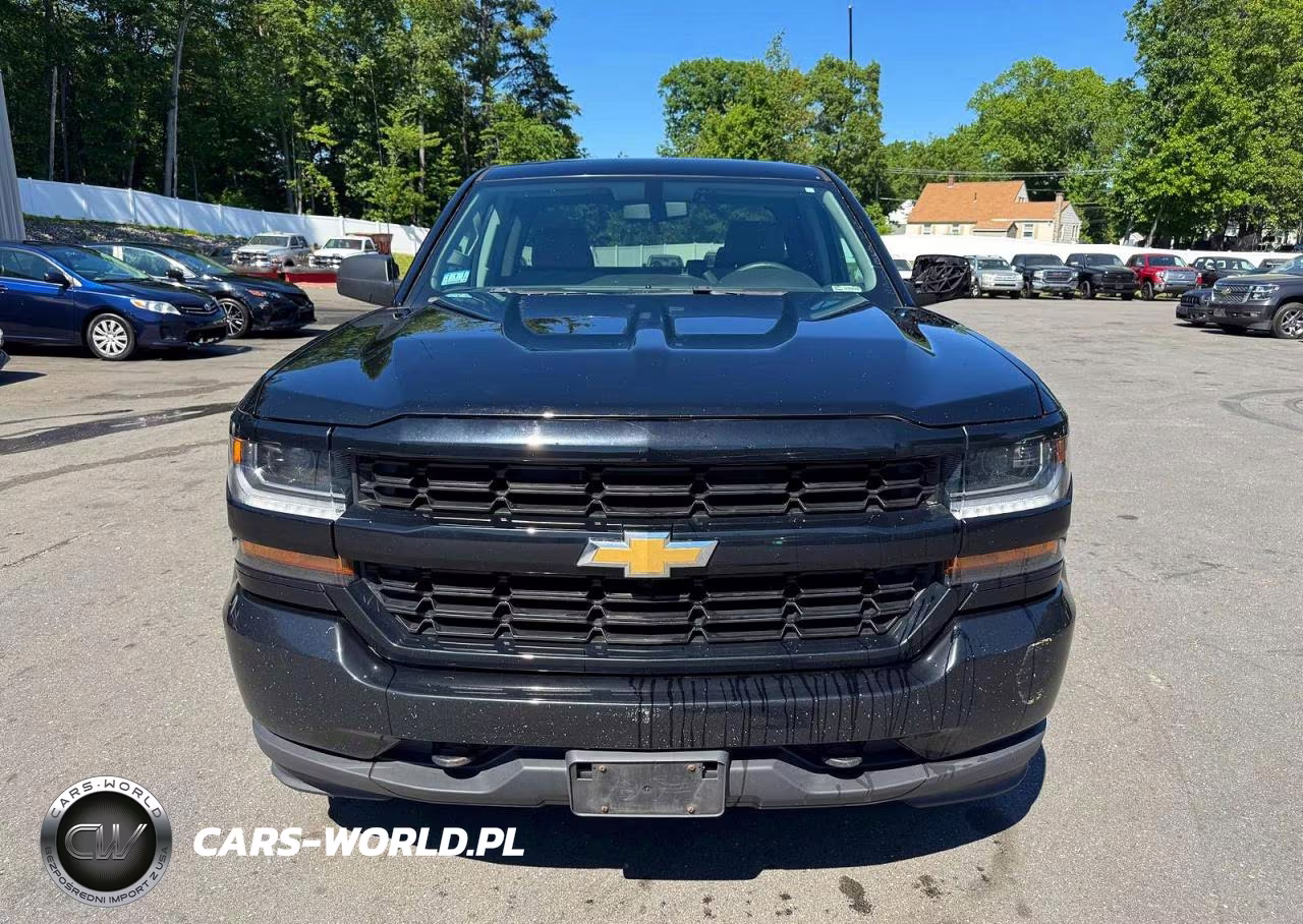 2018 Chevrolet Silverado C1500 Custom VIN:1GCRCPEH6JZ380254 - 5