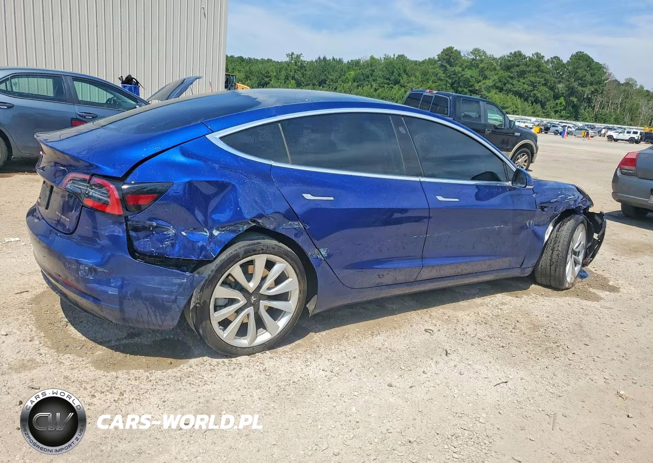 2020 Tesla Model 3 VIN:5YJ3E1EB7LF651047 - 3