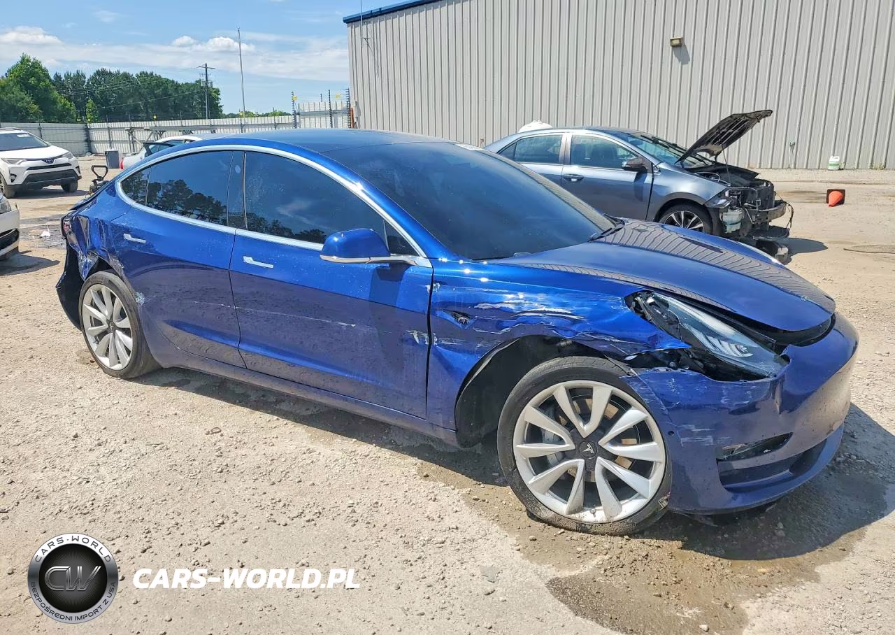 2020 Tesla Model 3 VIN:5YJ3E1EB7LF651047 - 4