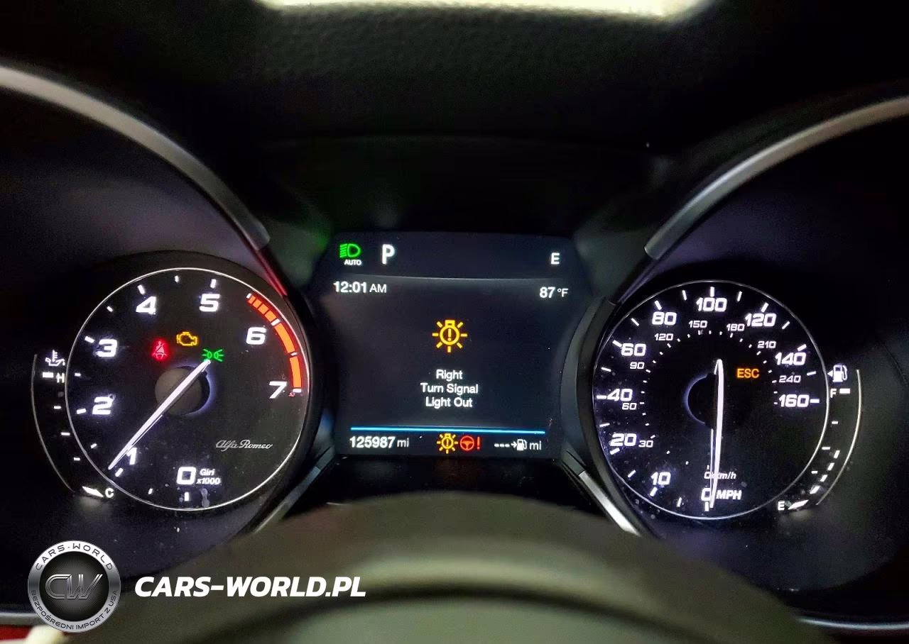 2018 Alfa Romeo Stelvio Ti VIN:ZASFAKBN0J7B93276 - 9