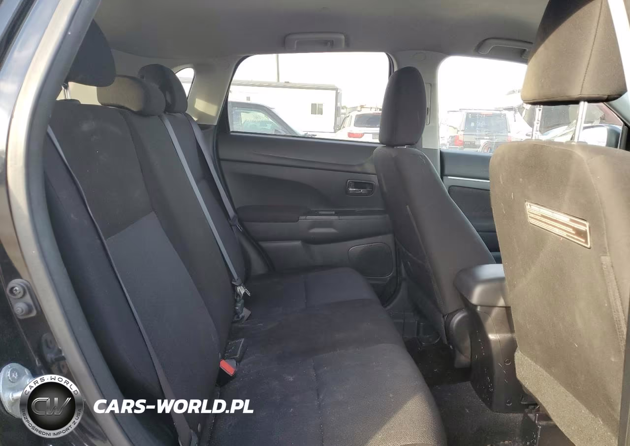 2011 Mitsubishi Outlander Sport Es VIN:JA4AP3AU6BZ007966 - 11