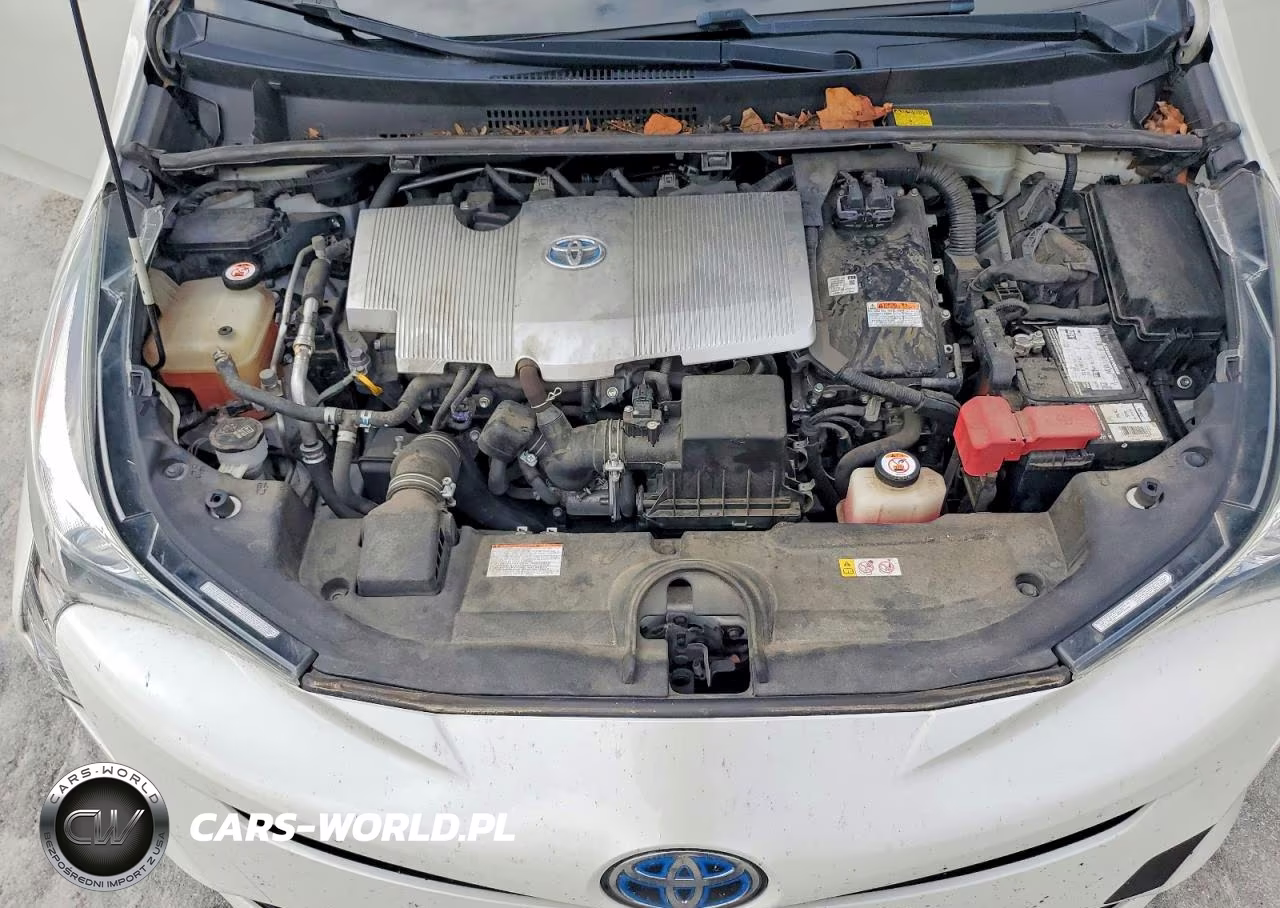 2018 Toyota Prius Two Eco VIN:JTDKARFU0J3553395 - 11