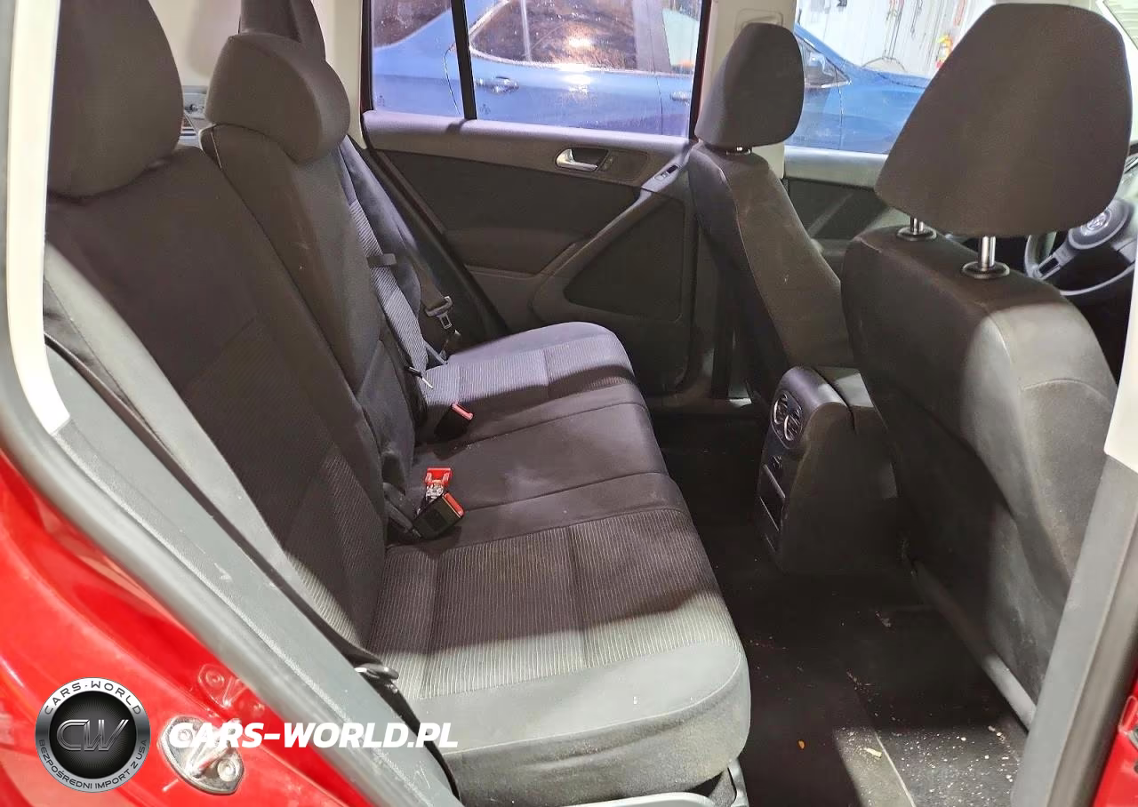 2012 Volkswagen Tiguan S VIN:WVGAV7AX3CW076772 - 11