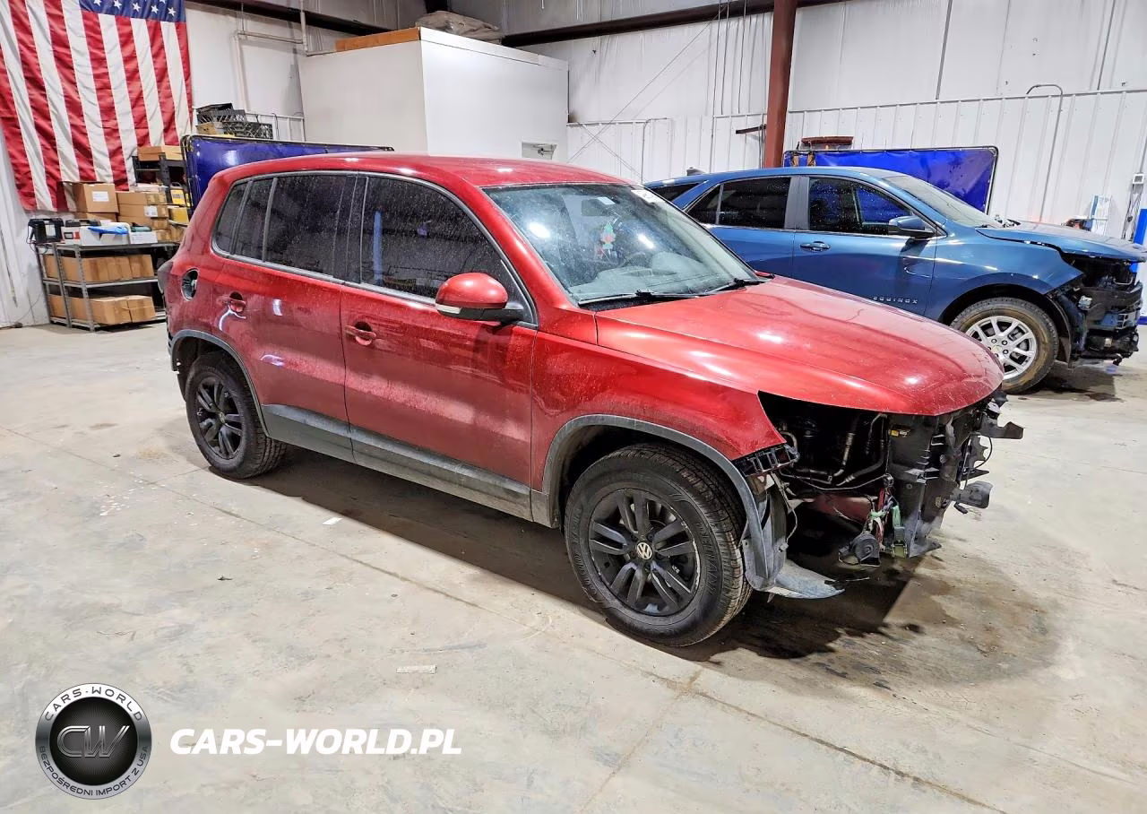 2012 Volkswagen Tiguan S VIN:WVGAV7AX3CW076772 - 4