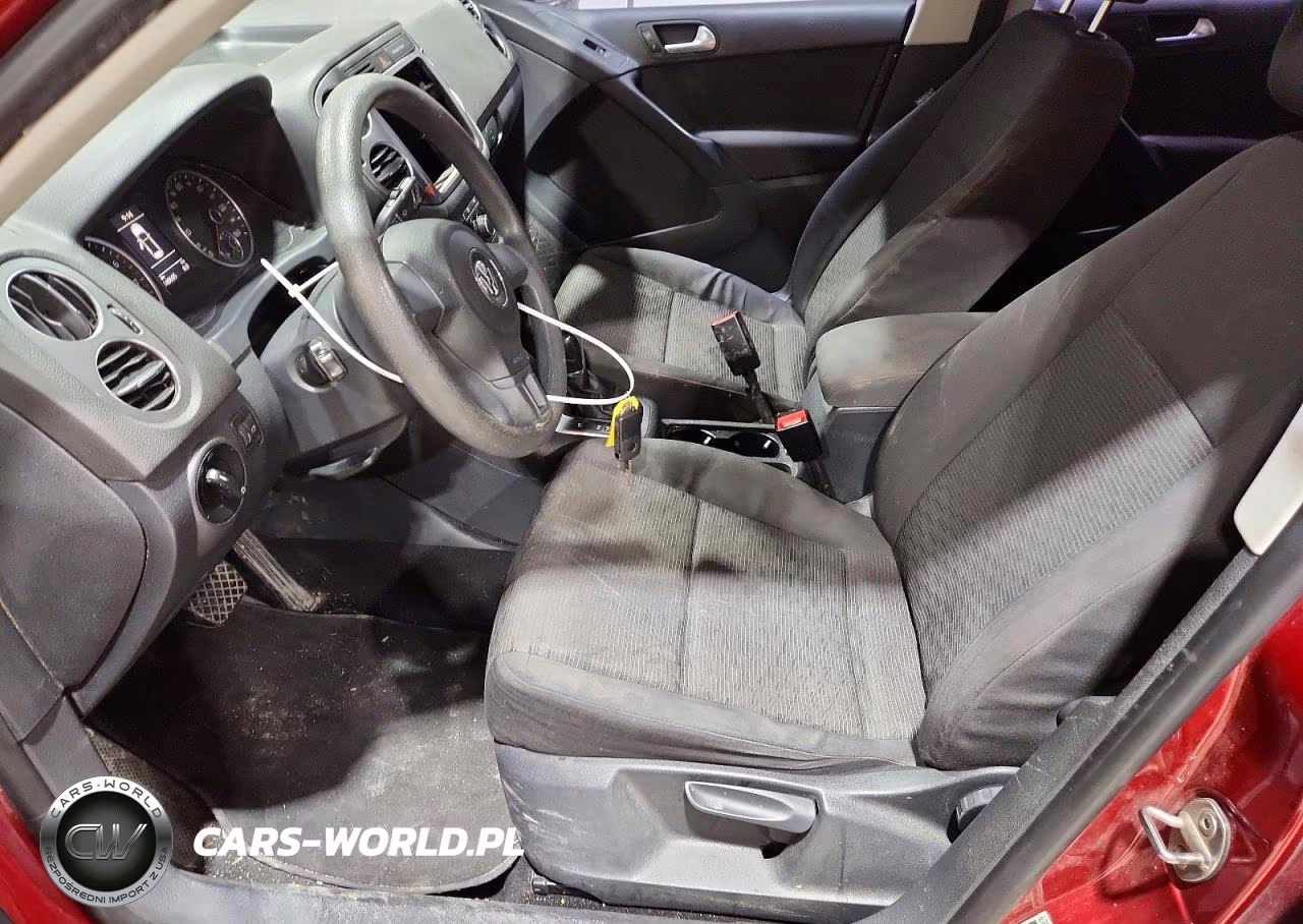 2012 Volkswagen Tiguan S VIN:WVGAV7AX3CW076772 - 7