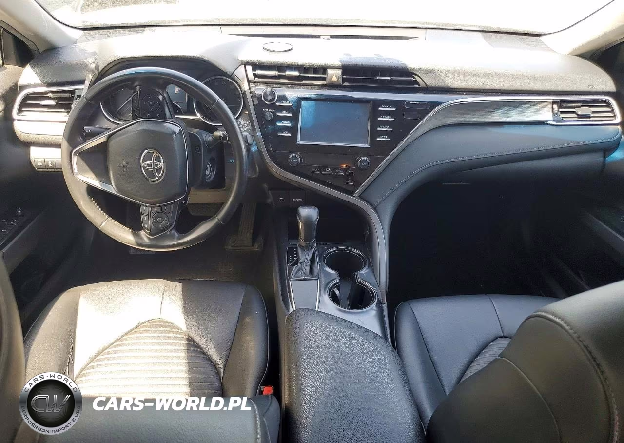 2018 Toyota Camry Se VIN:JTNB11HK9J3070674 - 8