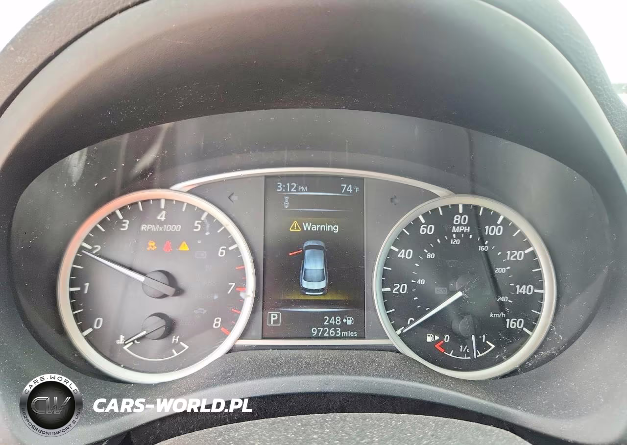 2018 Nissan Sentra S VIN:3N1AB7AP8JY301368 - 9
