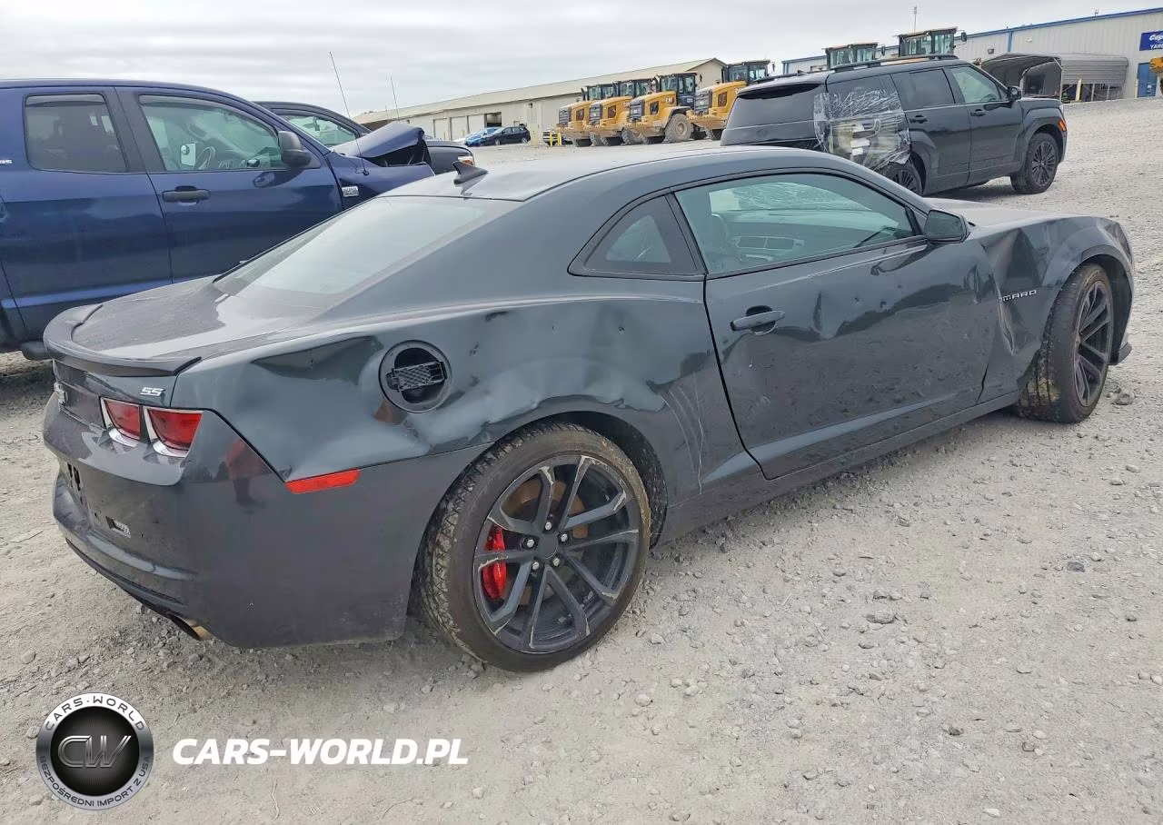 2013 Chevrolet Camaro 2Ss VIN:2G1FT1EW3D9231841 - 3