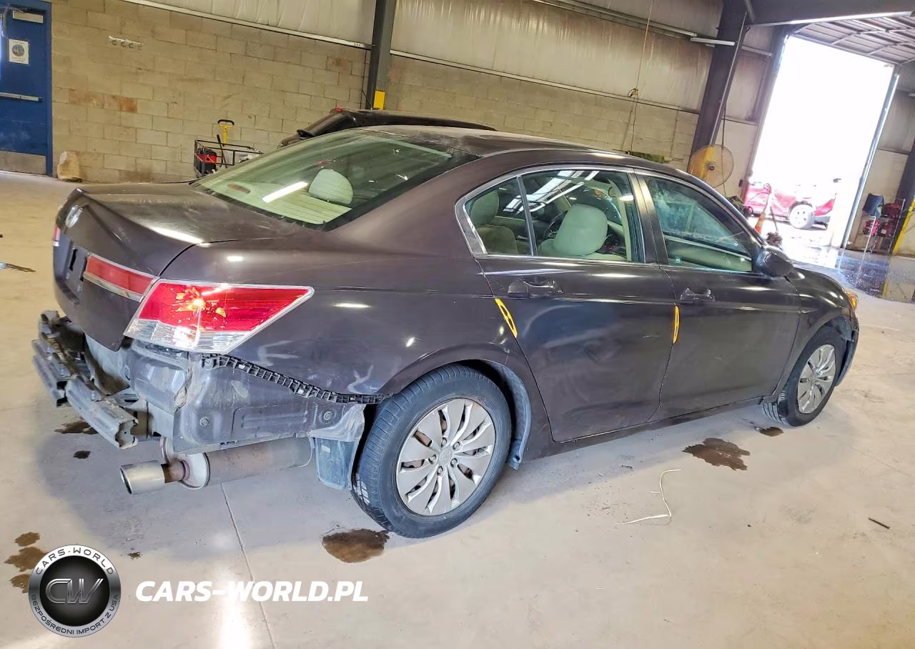 2011 Honda Accord Lx VIN:1HGCP2F30BA111815 - 3