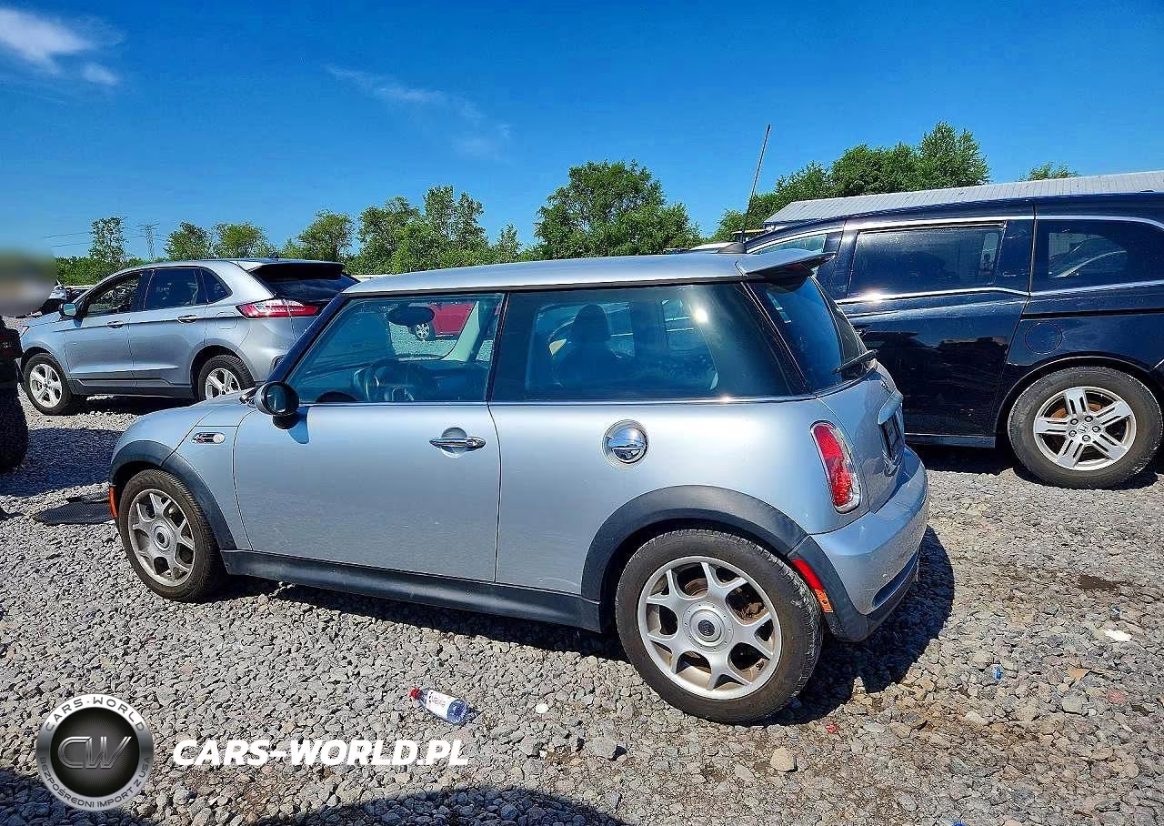2006 Mini Cooper S VIN:WMWRE33526TL24895 - 2