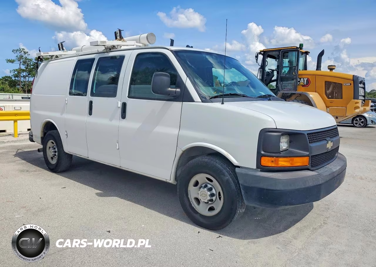 2013 Chevrolet Express G2500 VIN:1GCWGFCA6D1903945 - 4