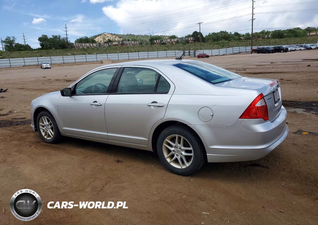 2011 Ford Fusion S VIN:3FAHP0GA2BR314805 - 2