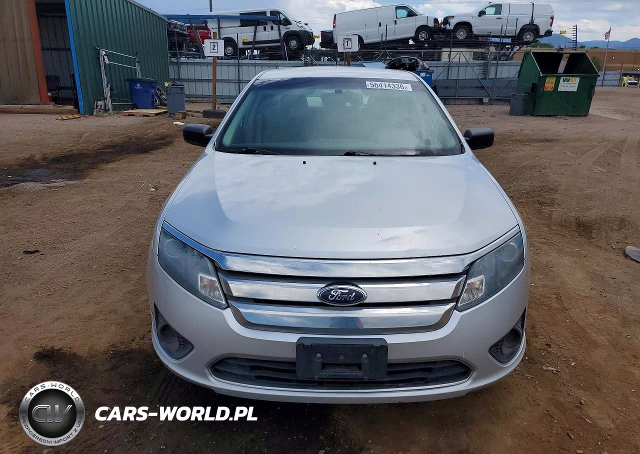 2011 Ford Fusion S VIN:3FAHP0GA2BR314805 - 5