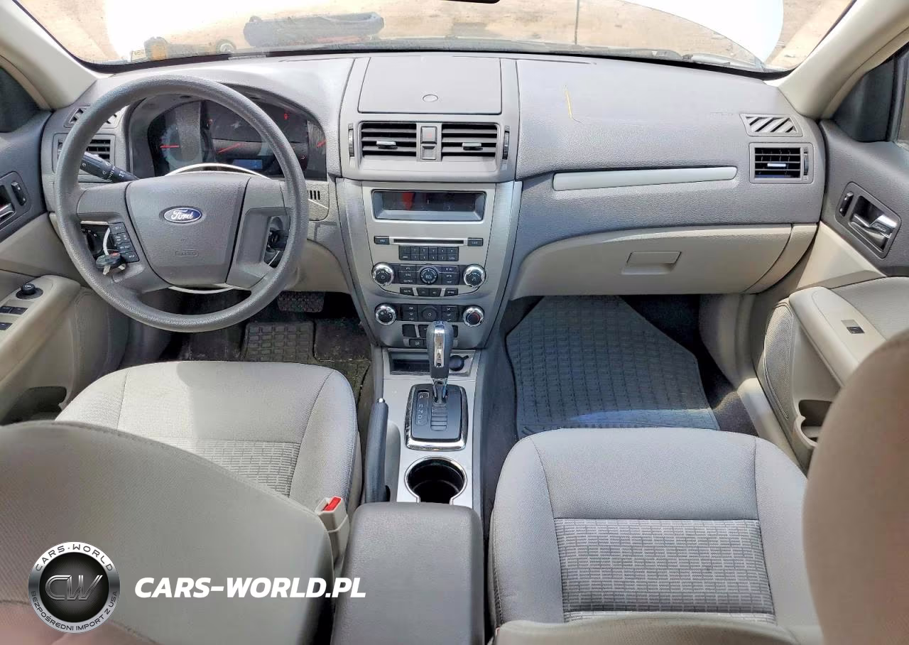 2011 Ford Fusion S VIN:3FAHP0GA2BR314805 - 8