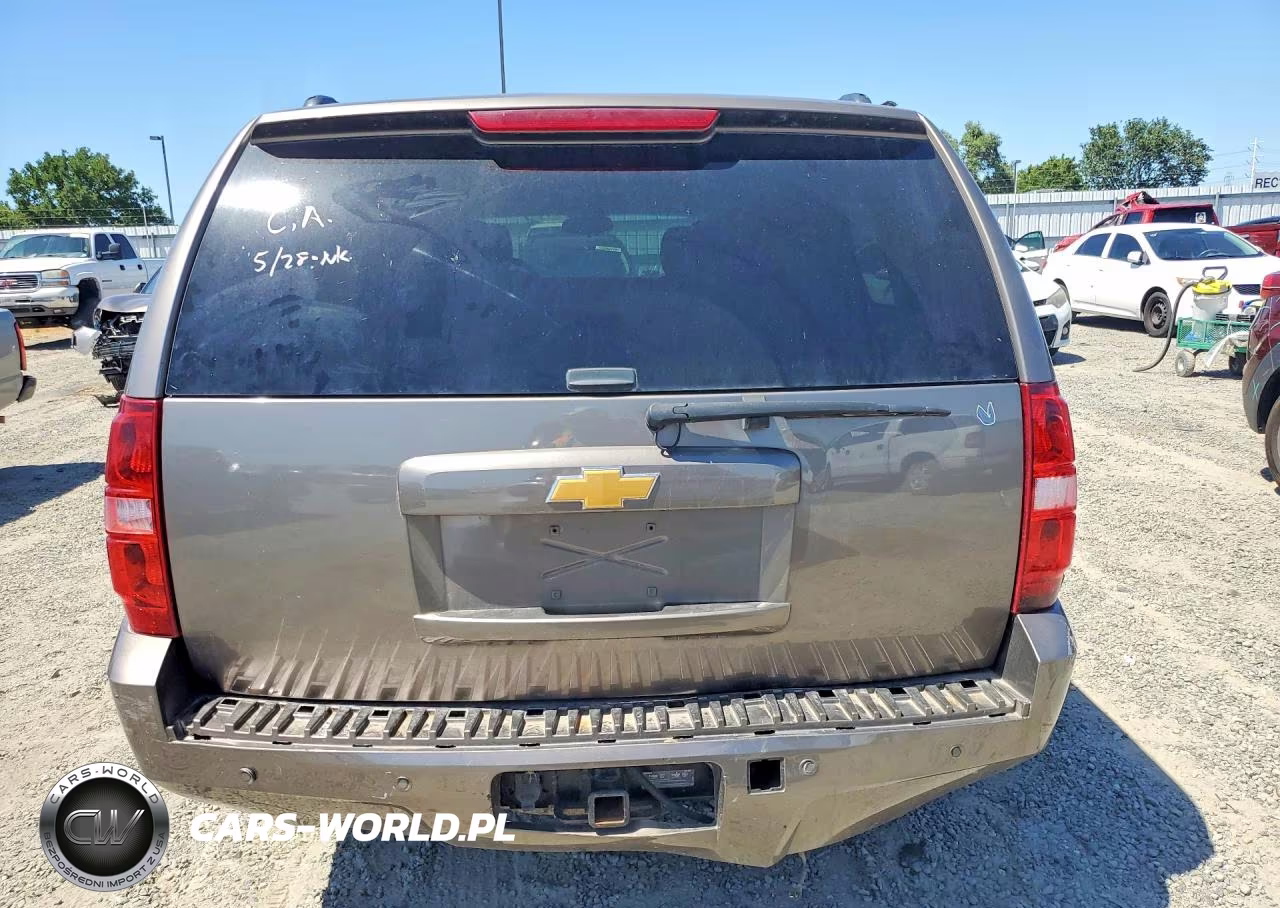 2013 Chevrolet Suburban K1500 Lt VIN:1GNSKJE70DR158586 - 6