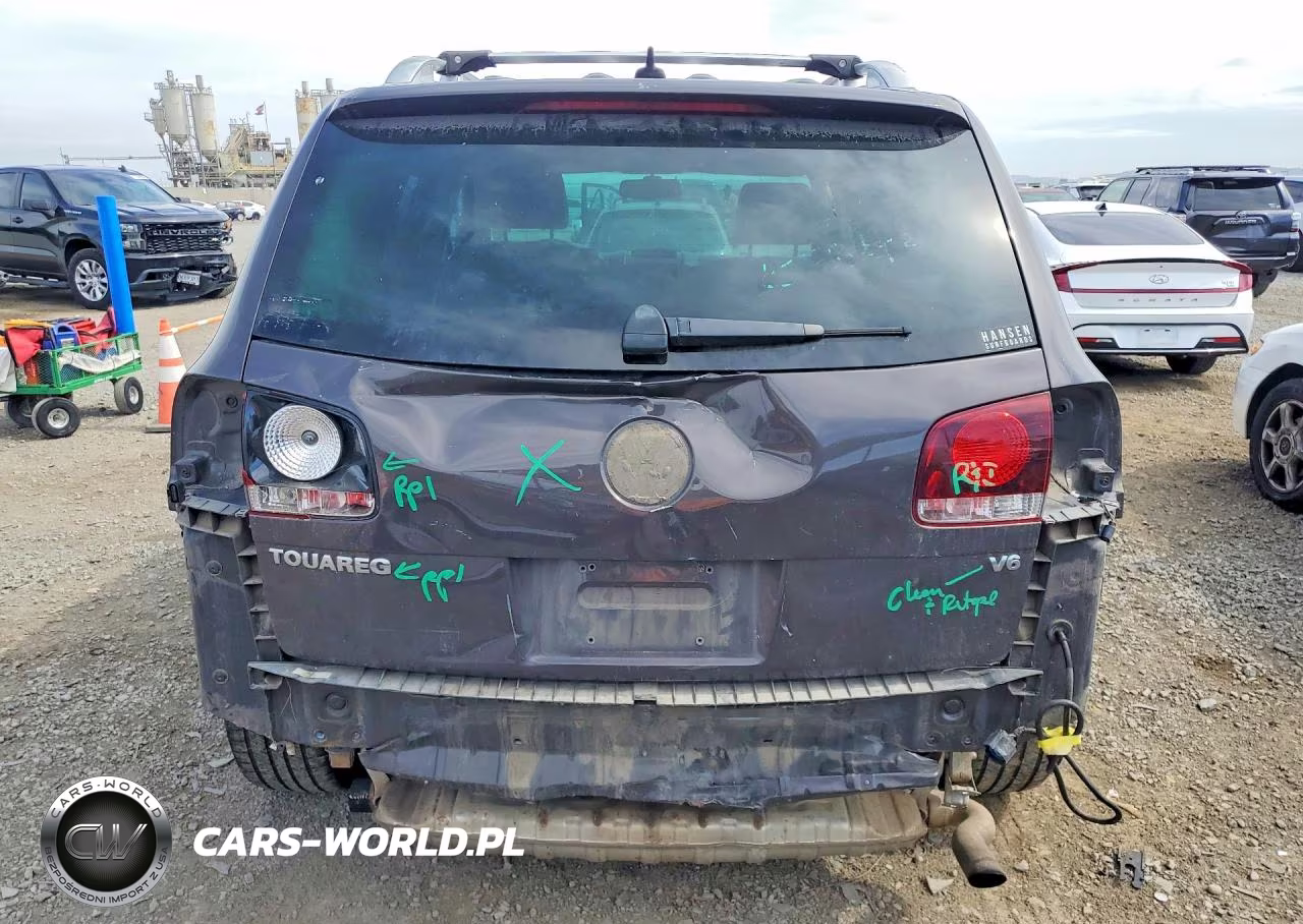 2010 Volkswagen Touareg V6 VIN:WVGBF7A93AD003266 - 6