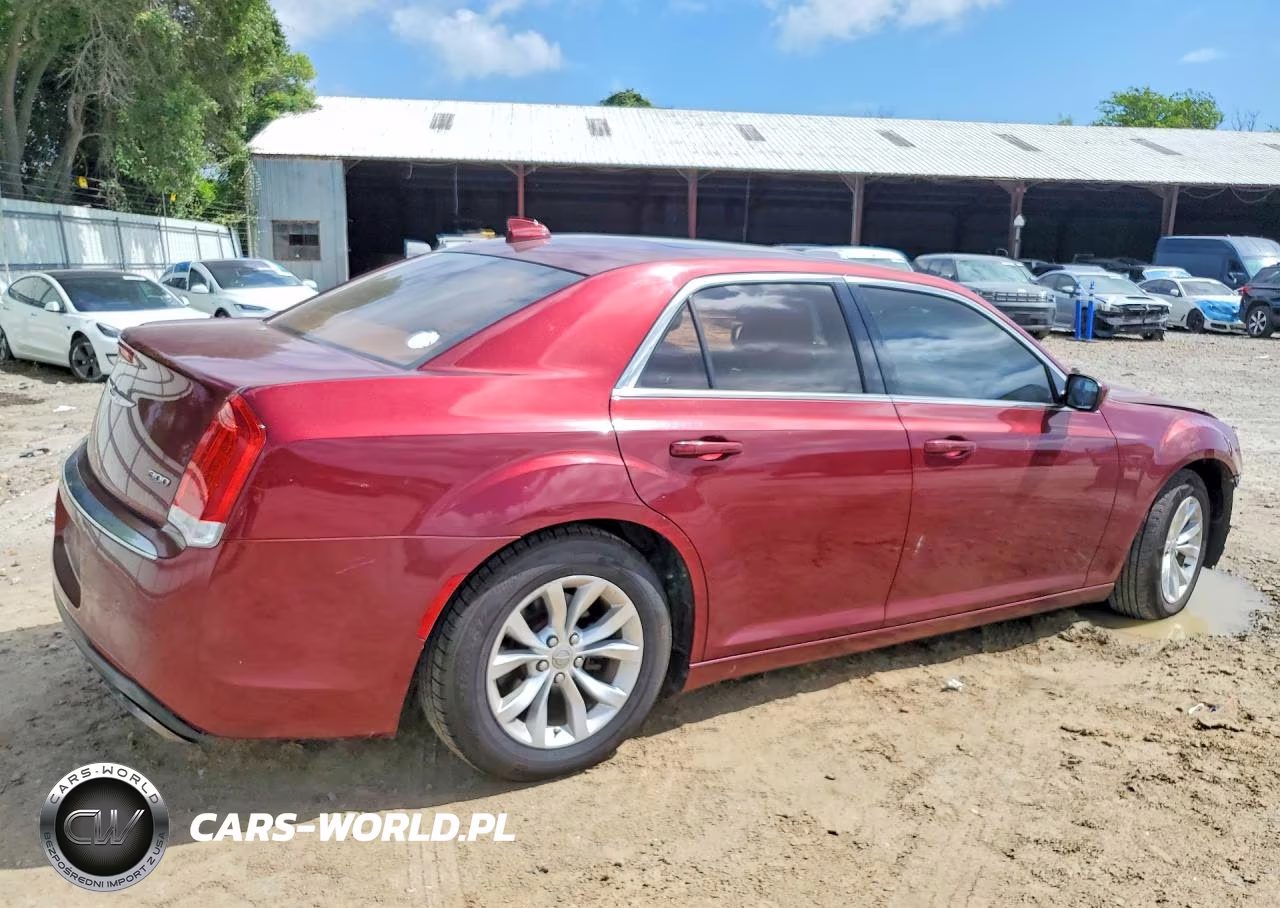 2016 Chrysler 300 Limited VIN:2C3CCAAG5GH238314 - 3