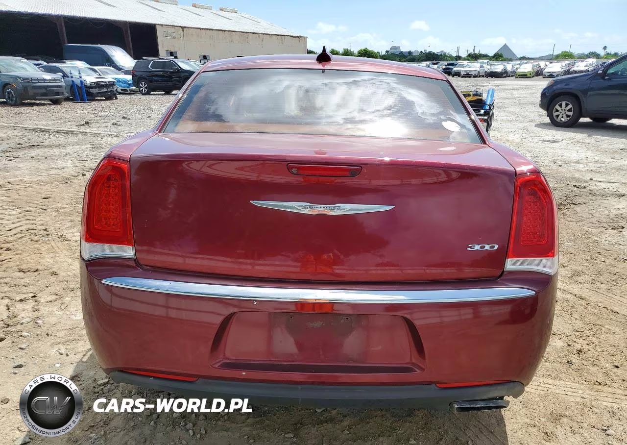 2016 Chrysler 300 Limited VIN:2C3CCAAG5GH238314 - 6