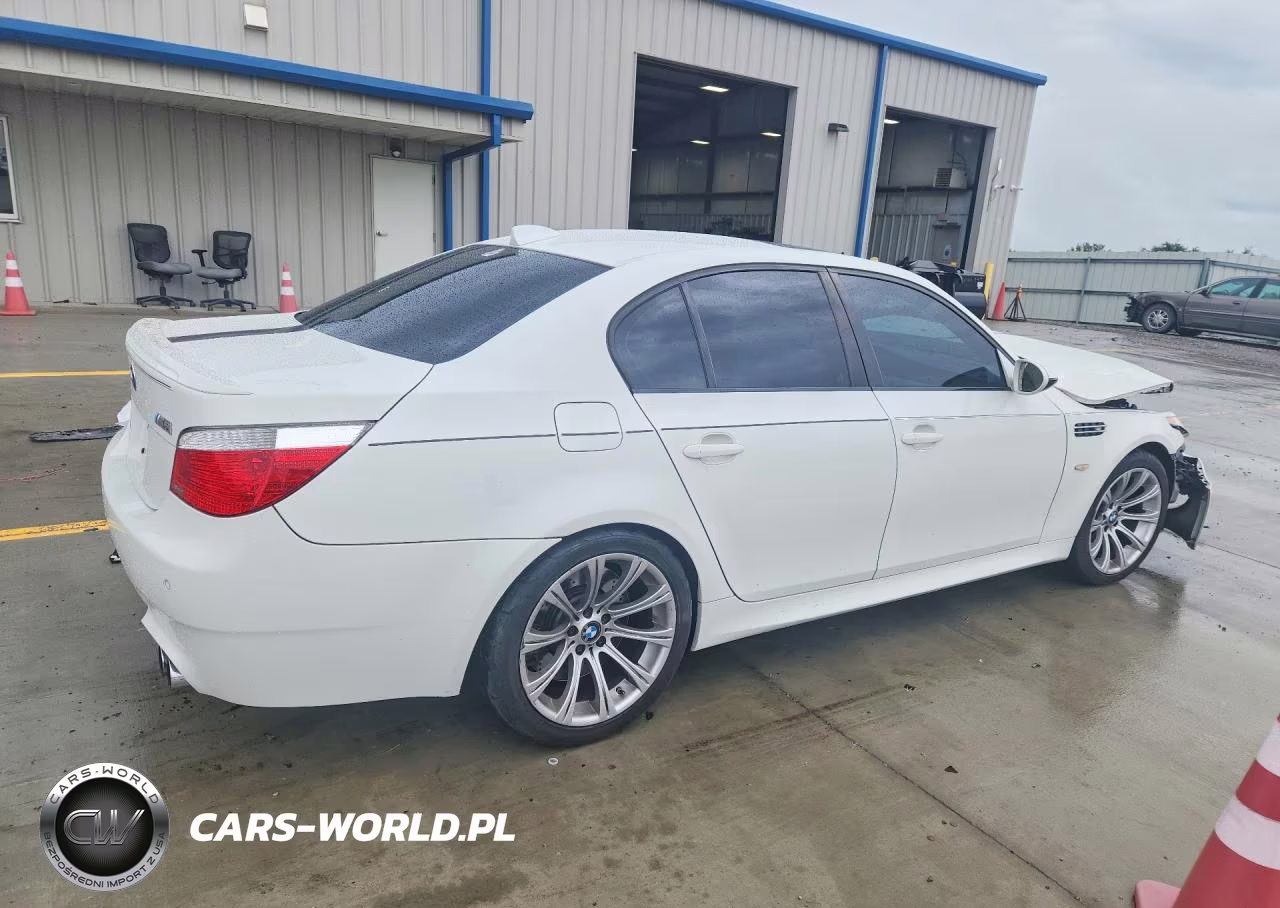 2007 BMW M5 VIN:WBSNB93557CX07060 - 3