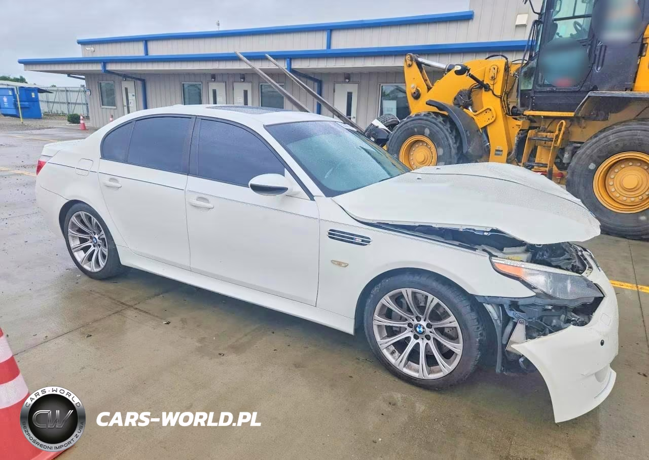 2007 BMW M5 VIN:WBSNB93557CX07060 - 4