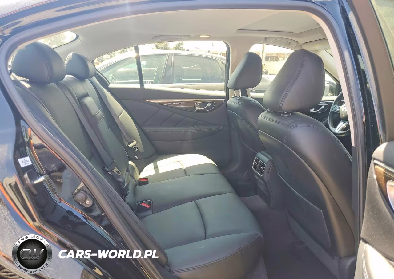 2018 Infiniti Q50 3.0T Luxe VIN:JN1EV7AP8JM356642 - 10