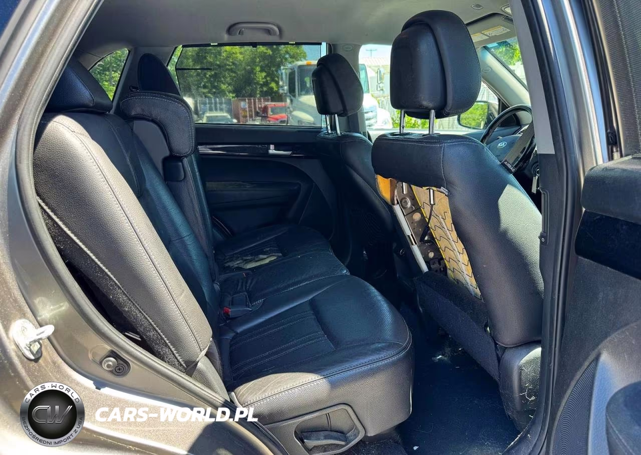 2015 Kia Sorento Lx VIN:5XYKTCA67FG652623 - 9