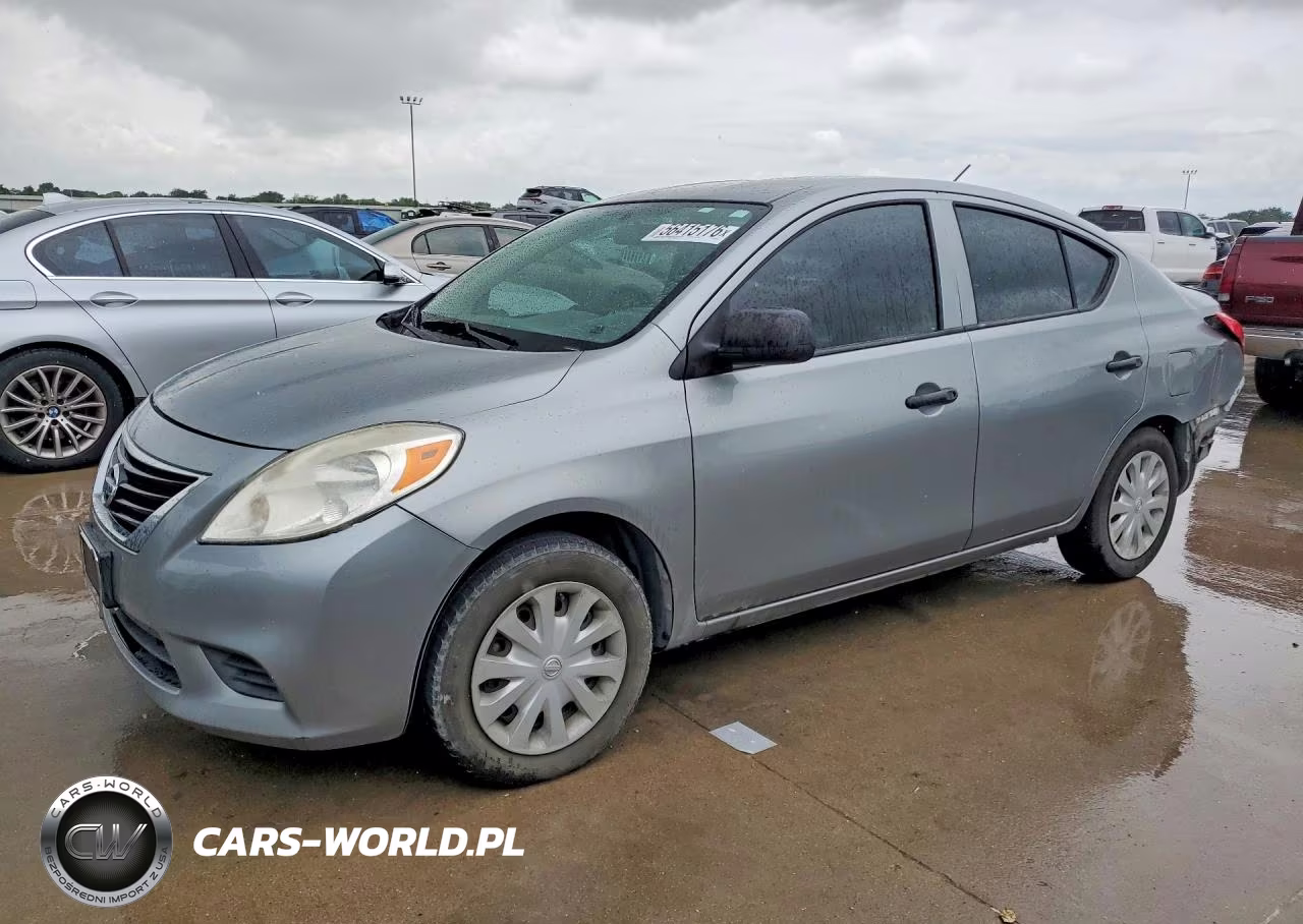 2014 Nissan Versa 1.6 S – zdjęcie 1 z 13