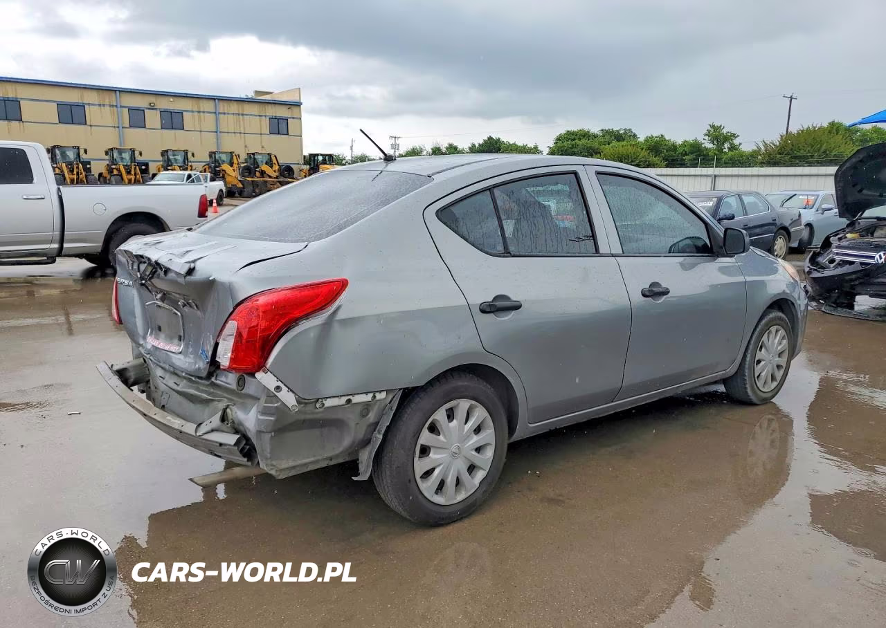2014 Nissan Versa 1.6 S VIN:3N1CN7AP5EL831364 - 3