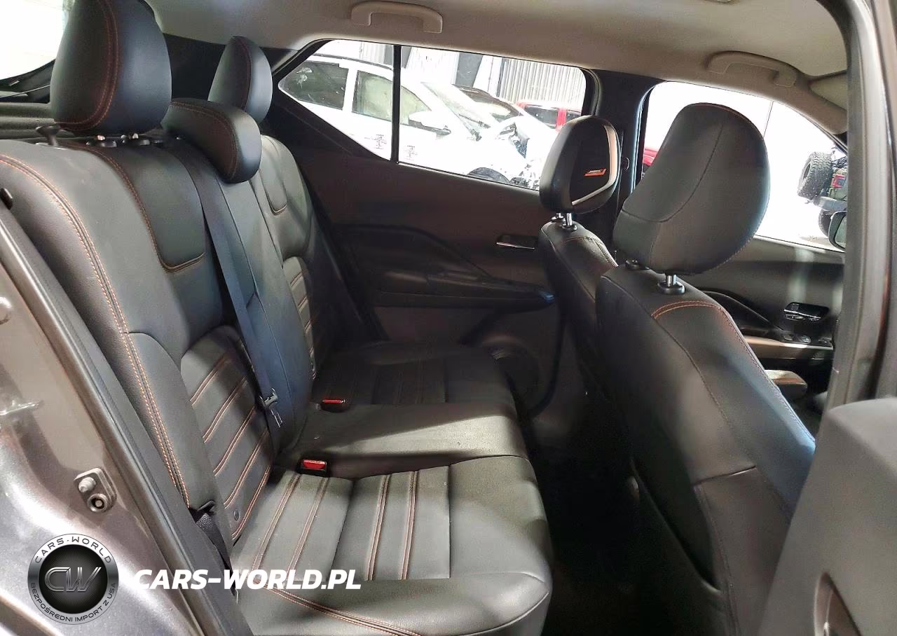 2019 Nissan Kicks S VIN:3N1CP5CU9KL515320 - 11