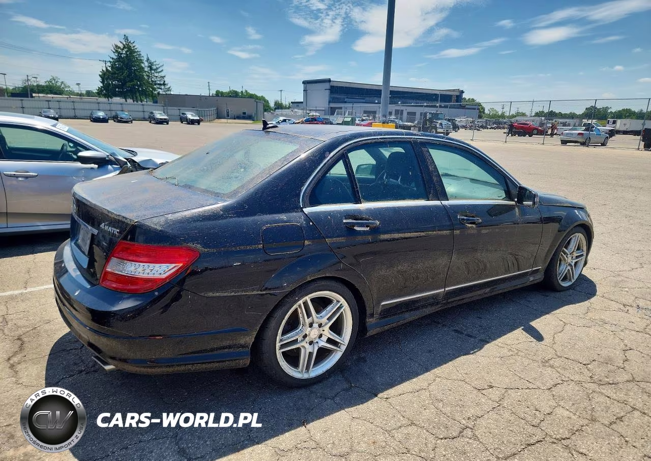 2010 Mercedes-Benz C 300 4Matic VIN:WDDGF8BB4AR090623 - 3