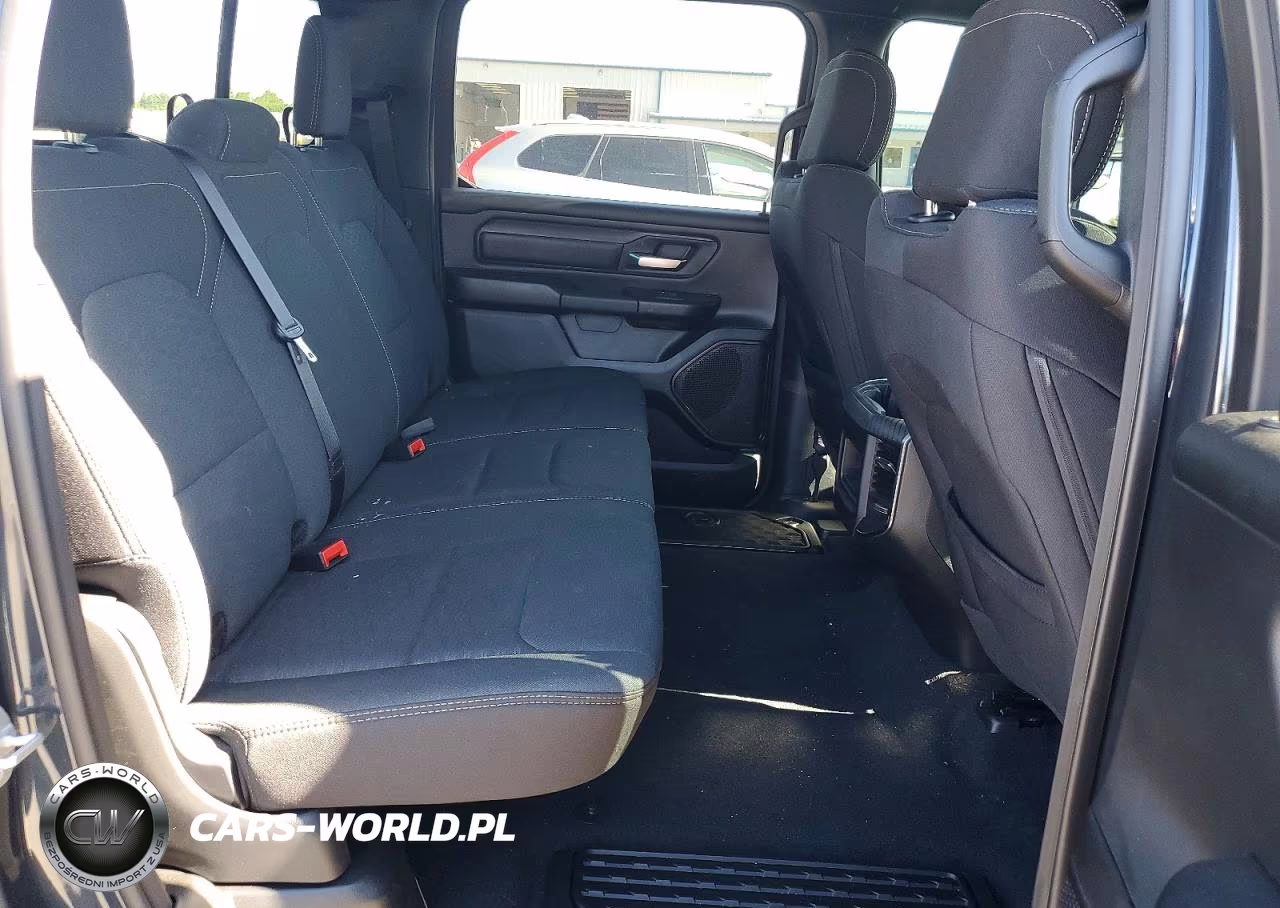 2025 Ram 1500 Tradesman VIN:1C6RRFGGXSN245579 - 10