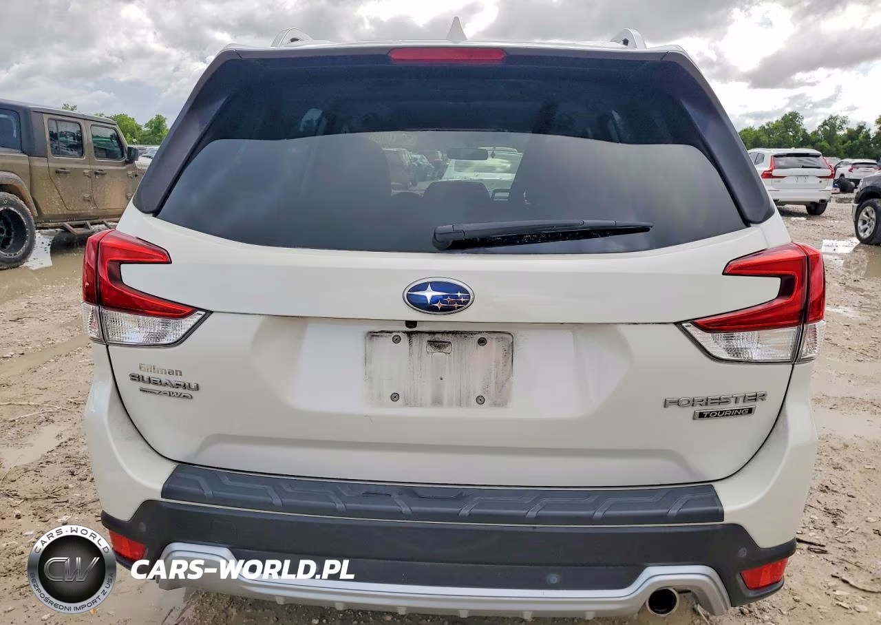 2022 Subaru Forester Touring VIN:JF2SKARCXNH457558 - 6