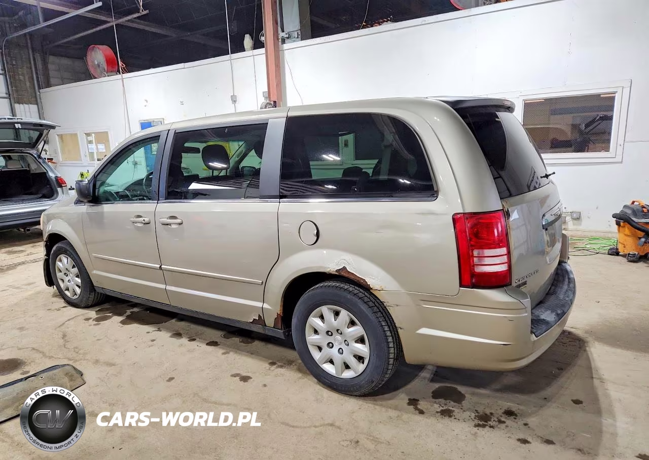 2009 Chrysler Town & Country Lx VIN:2A8HR44E69R656303 - 2