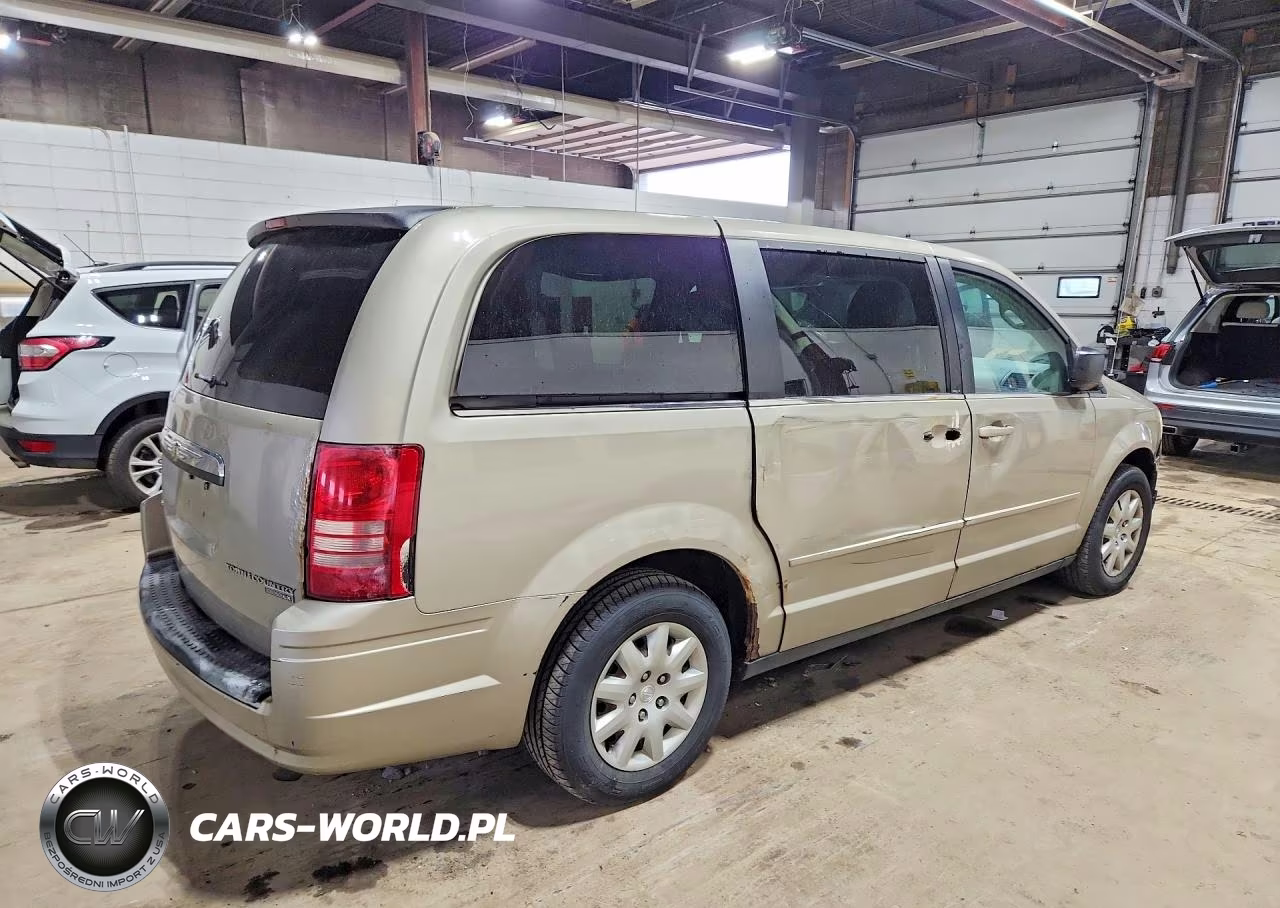 2009 Chrysler Town & Country Lx VIN:2A8HR44E69R656303 - 3