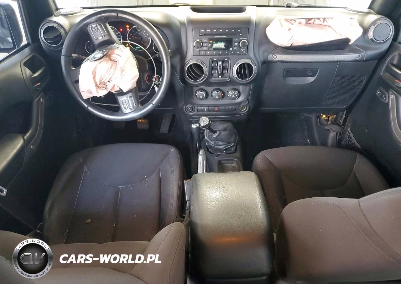 2017 Jeep Wrangler Unlimited Sport VIN:1C4BJWDG1HL637313 - 8