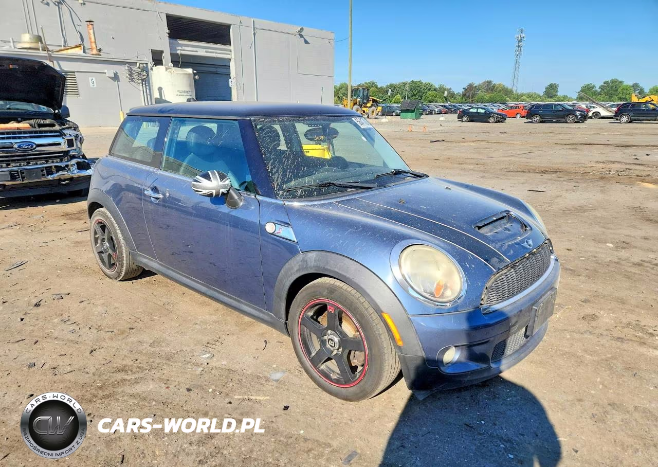 2010 Mini Cooper S VIN:WMWMF7C52ATW89391 - 4