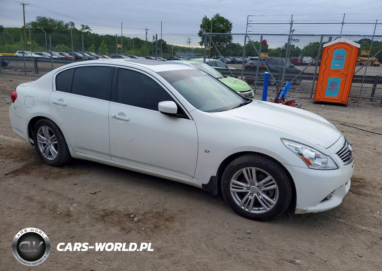 2015 Infiniti Q40 Base VIN:JN1CV6AR8FM520580 - 4