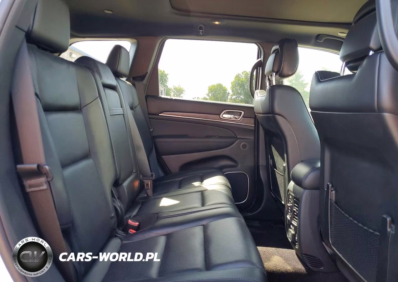 2018 Jeep Grand Cherokee Overland VIN:1C4RJFCG8JC277219 - 11
