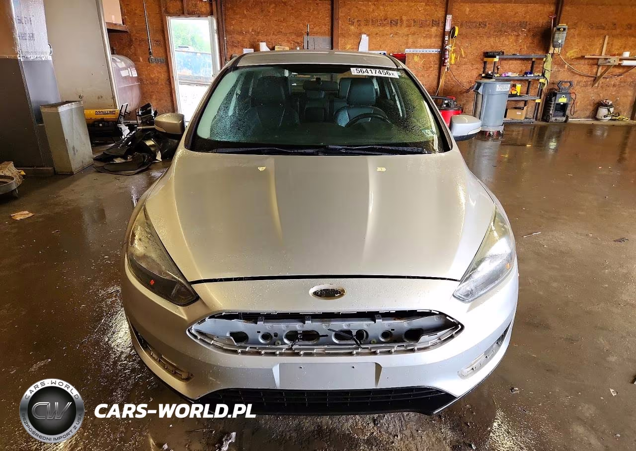 2016 Ford Focus Se VIN:1FADP3F23GL321004 - 5