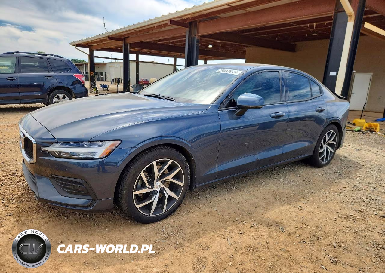 2020 Volvo S60 T5 Momentum