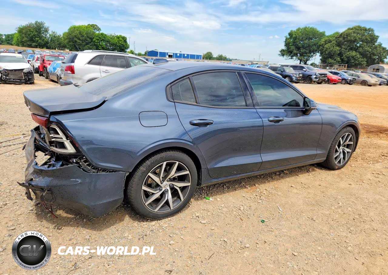 2020 Volvo S60 T5 Momentum VIN:7JR102FK6LG057650 - 3