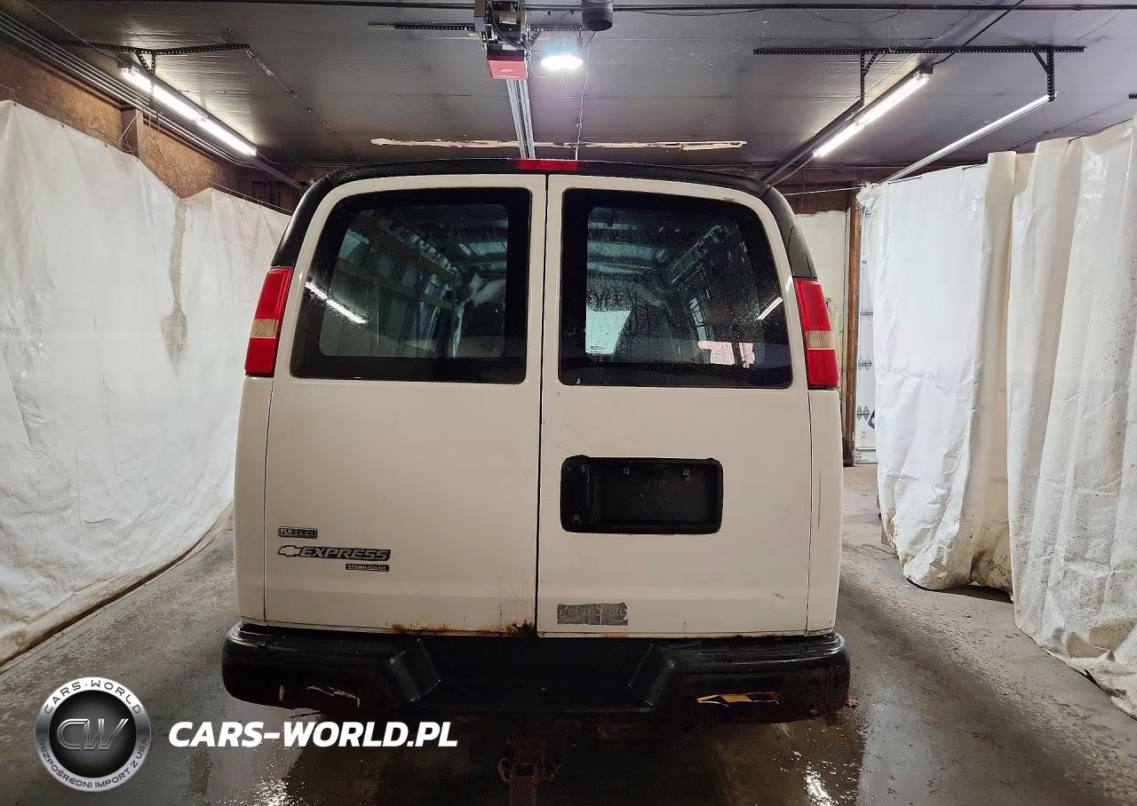 2011 Chevrolet Express G2500 VIN:1GCWGFFAXB1160103 - 6