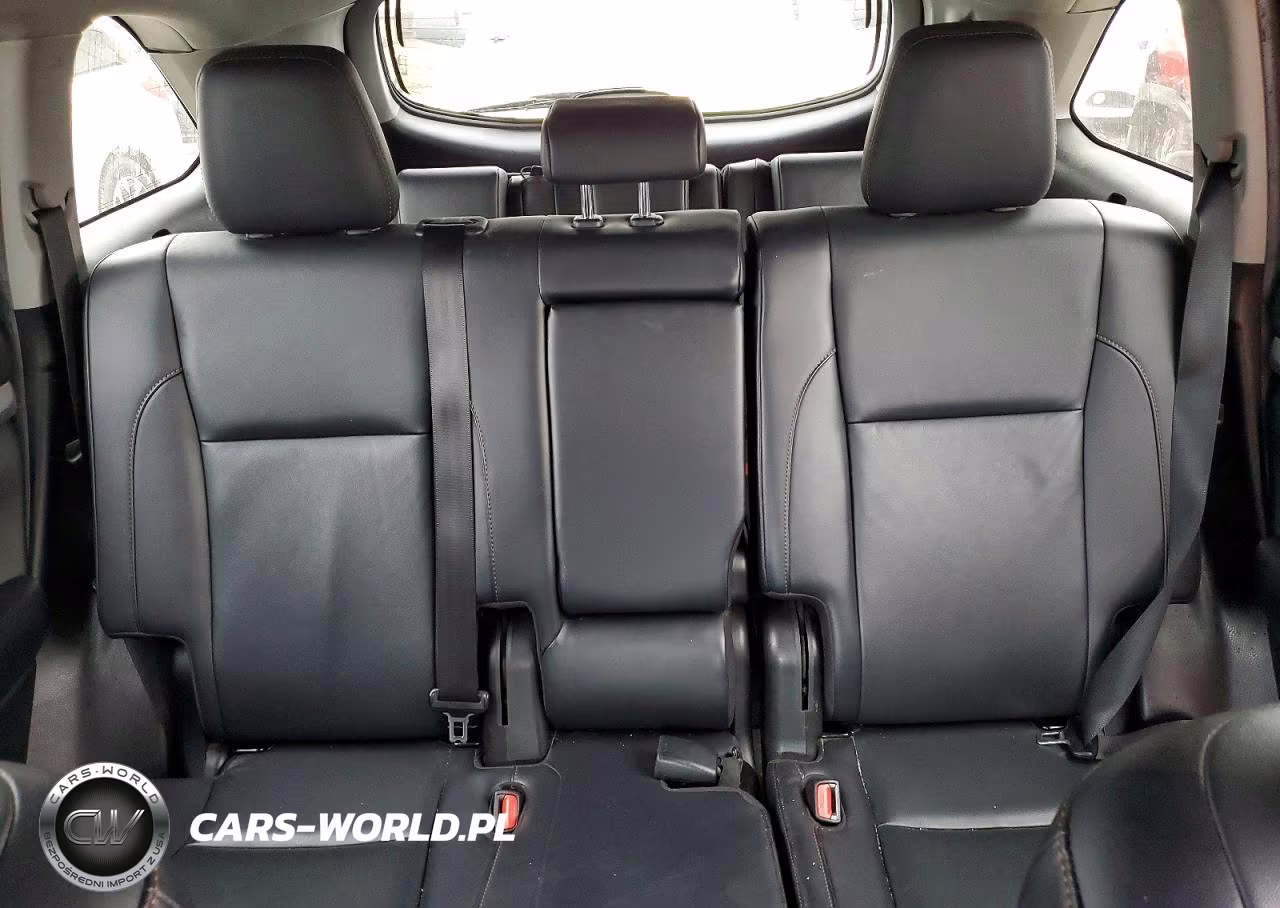 2019 Toyota Highlander Xle VIN:5TDJZRFH9KS614878 - 10