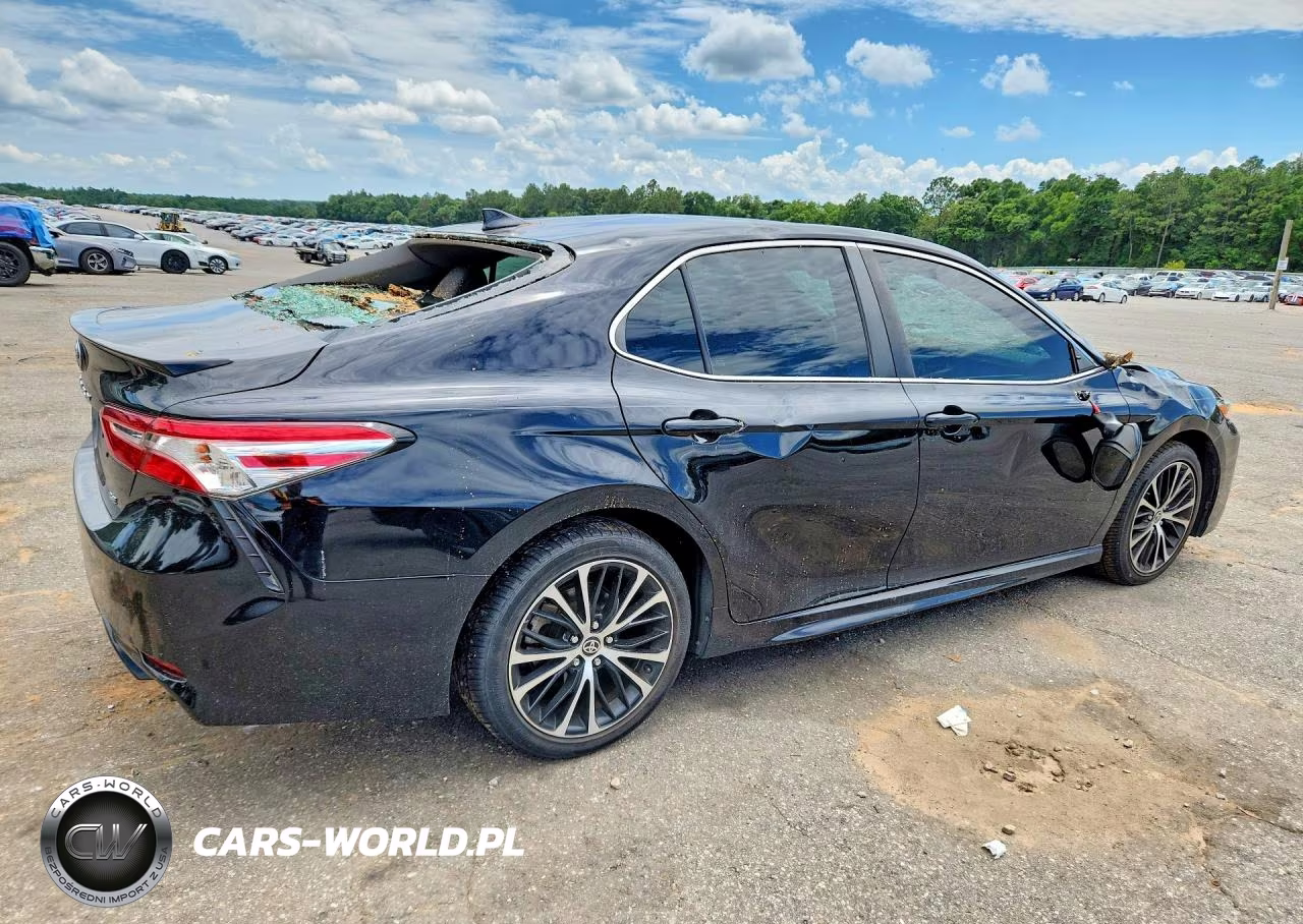 2020 Toyota Camry Se VIN:4T1G11AK1LU949003 - 3
